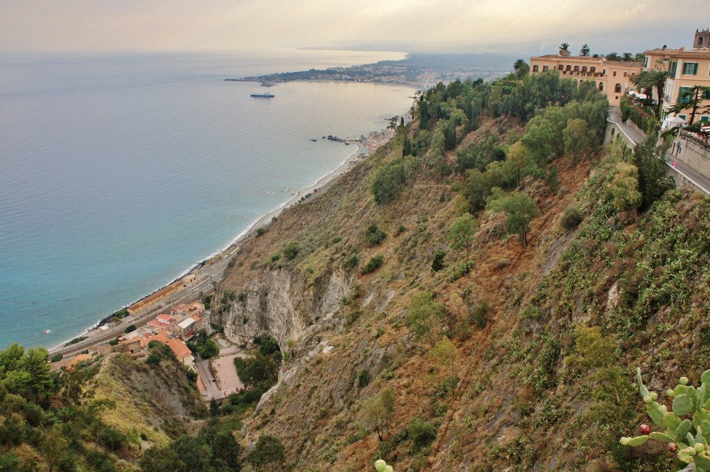 Foto: Vistas desde la ciudad - Taormina (Sicily), Italia