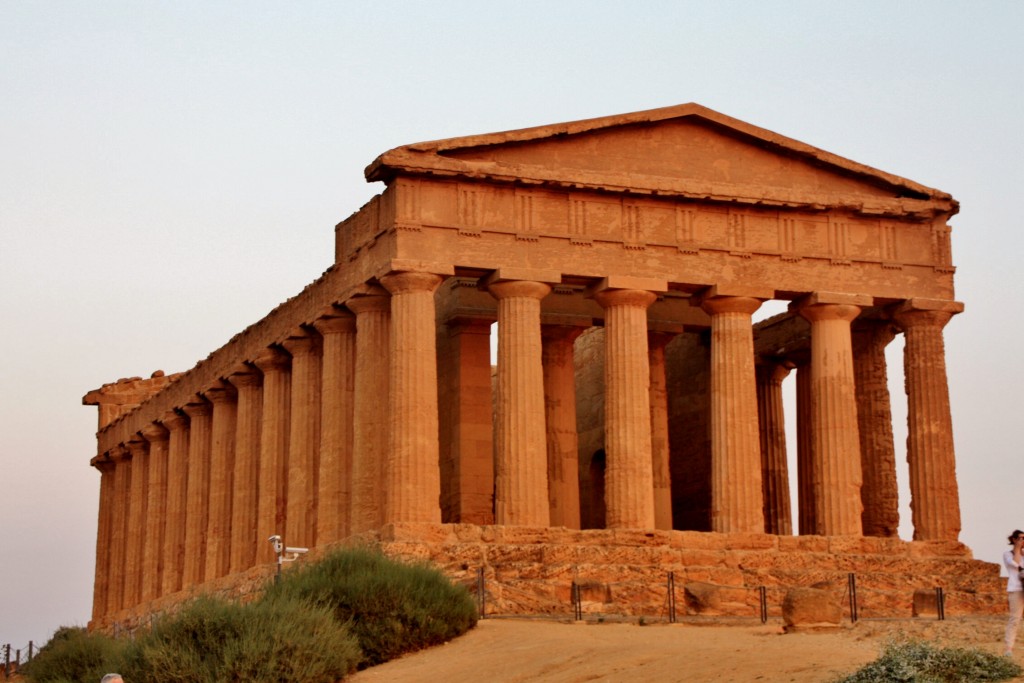 Foto: Valle de los Templos (Templo de la Concordia) - Agrigento (Sicily), Italia