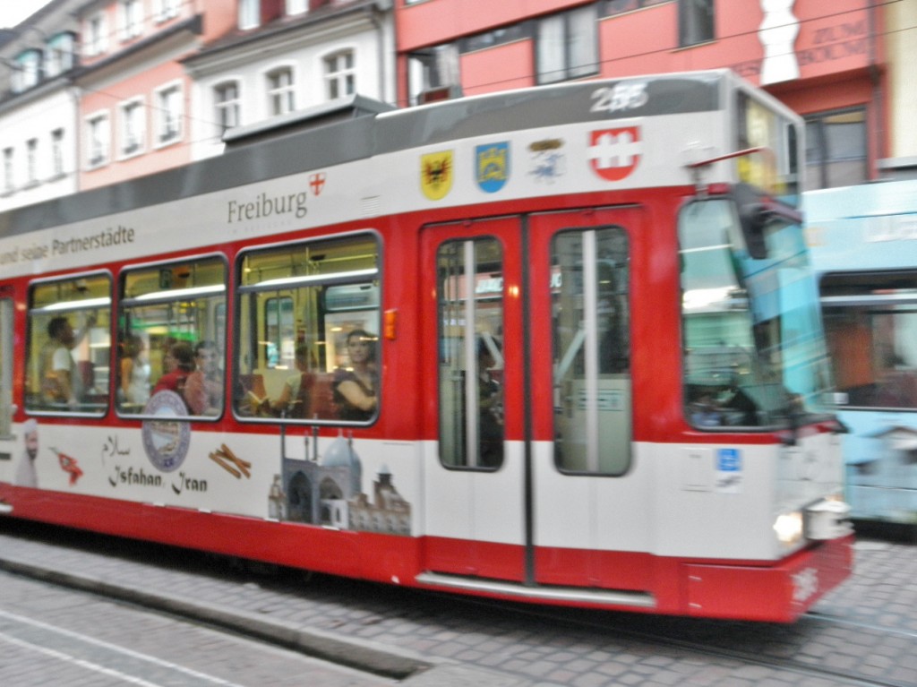 Foto: Tranvia - Freiburg im Breisgau (Friburgo) (Baden-Württemberg), Alemania