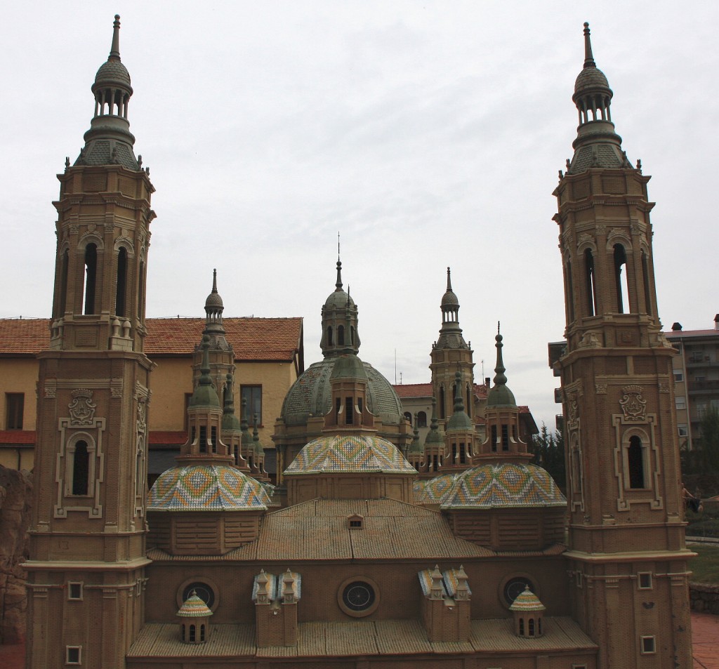 Foto: Basílica del Pilar - Sabiñánigo (Huesca), España