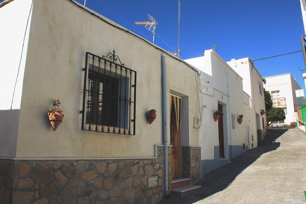 Foto: Vista del pueblo - Enix (Almería), España