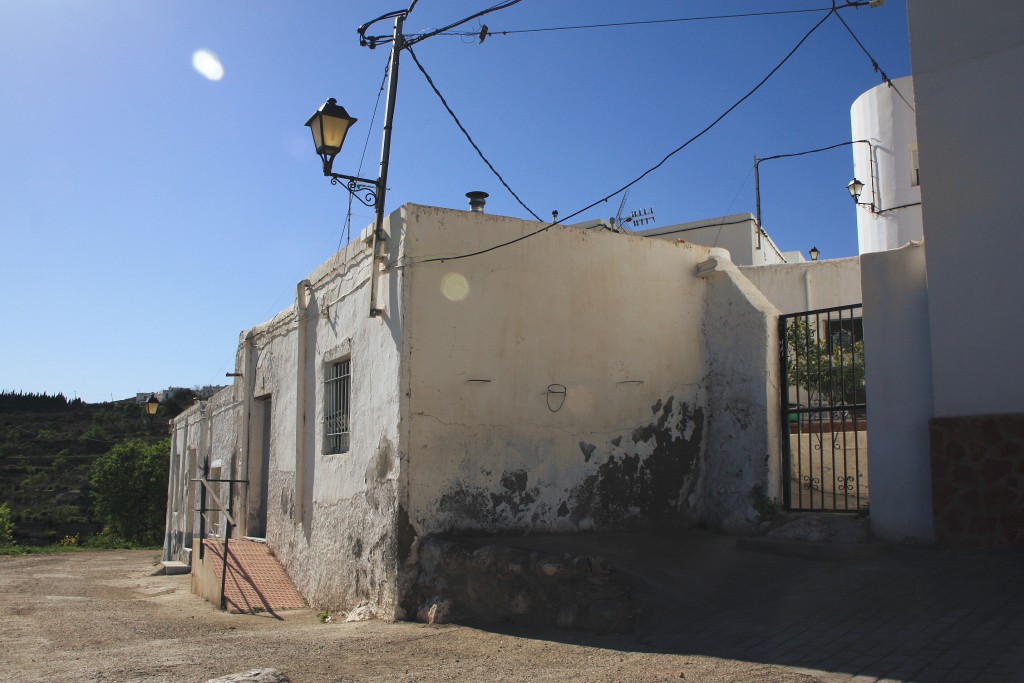 Foto: Vista del pueblo - Enix (Almería), España