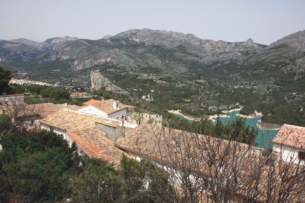 Foto: Vistas desde el castillo - El Castell de Guadalest (Alicante), España