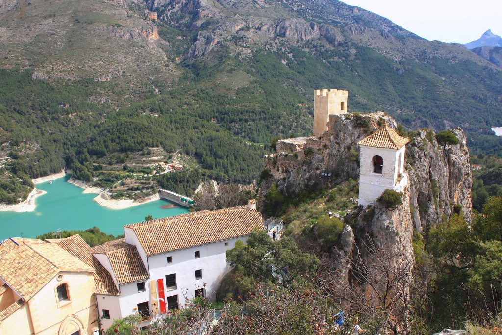 Foto: Vistas desde el castillo - El castell de Guadalest (Alicante), España