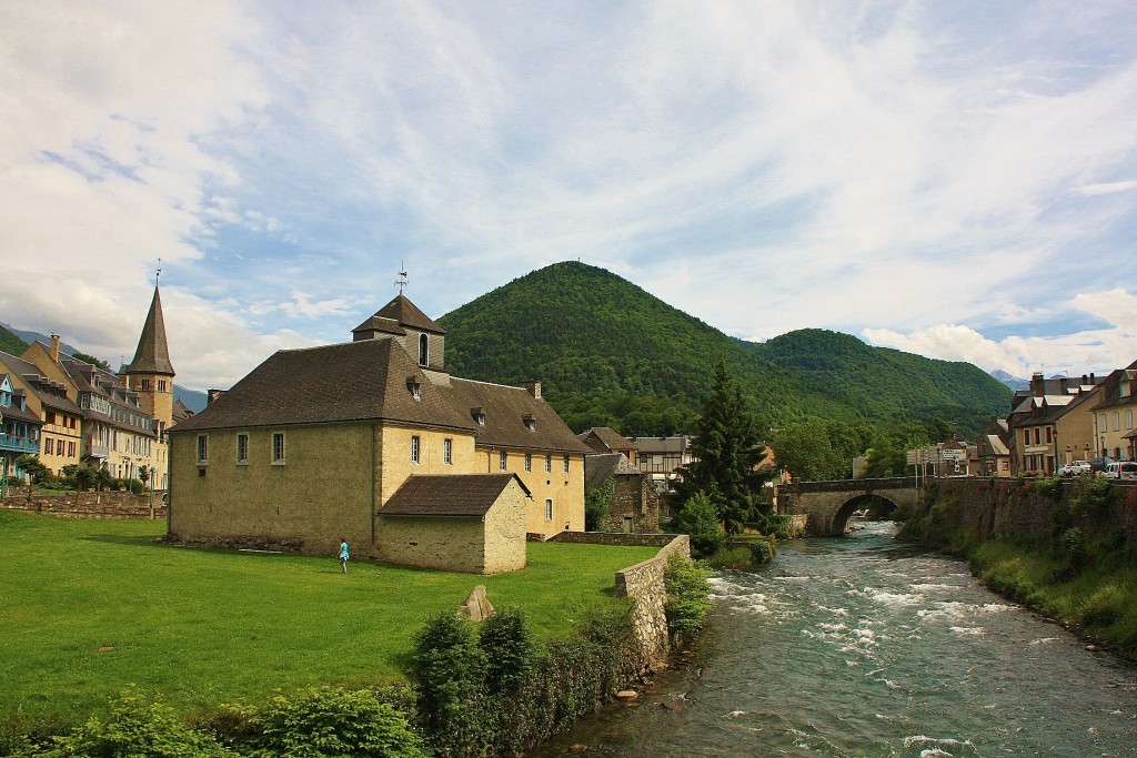 Foto: Vista del pueblo - Arreau (Midi-Pyrénées), Francia