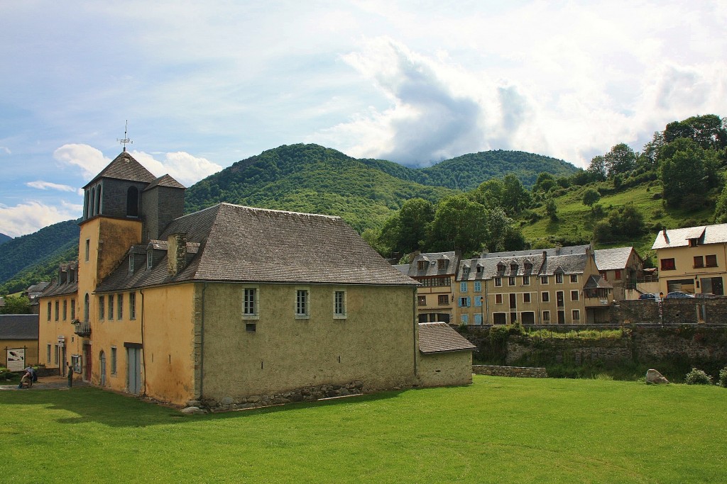 Foto: Vista del pueblo - Arreau (Midi-Pyrénées), Francia