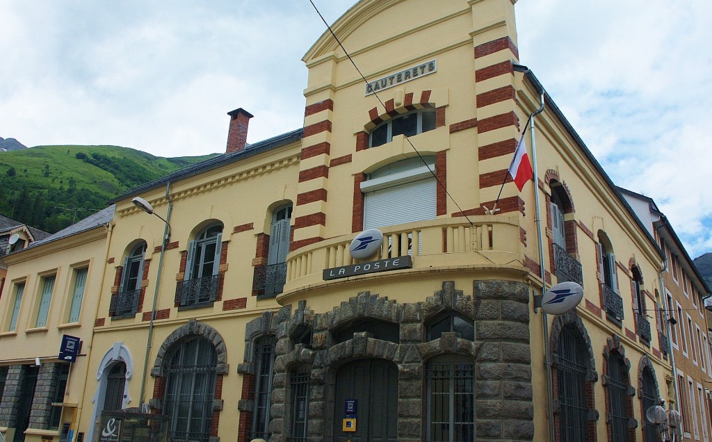 Foto: Edificio de correos - Cauterets (Midi-Pyrénées), Francia