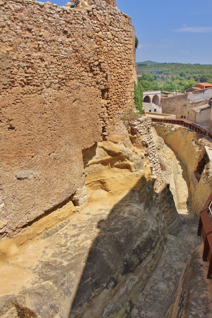 Foto: Foso del castillo - El Catllar (Tarragona), España