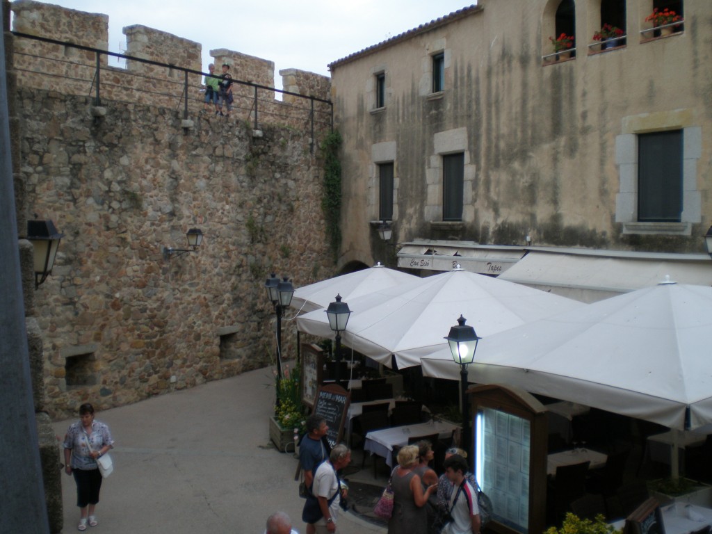 Foto: Castillo de Tossa. - Tossa de Mar (Girona), España