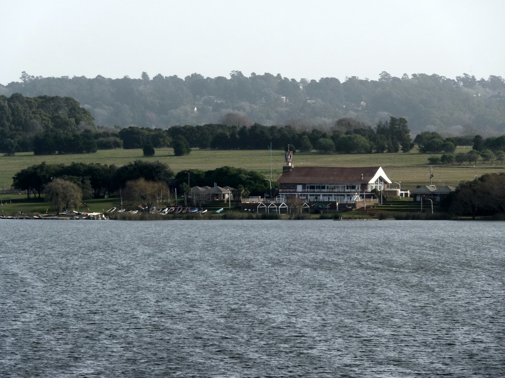 Foto de Laguna de los Padres (Buenos Aires), Argentina