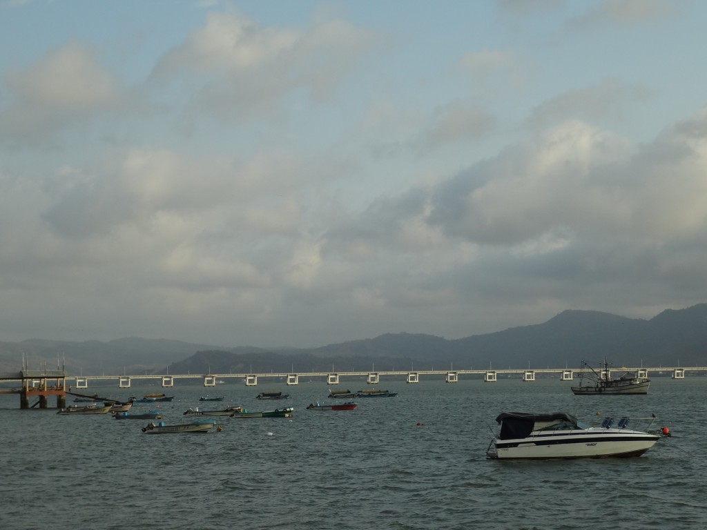 Foto: Puente - San Vicente (Manabí), Ecuador