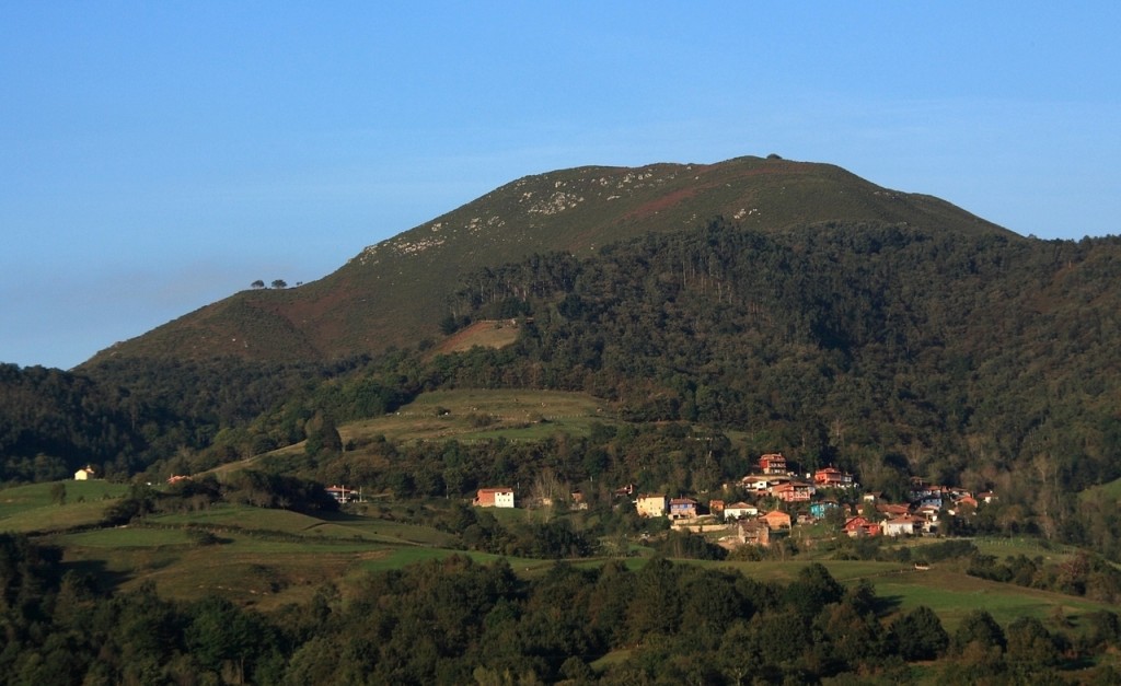 Foto: Soleada Beceña - Beceña (Asturias), España