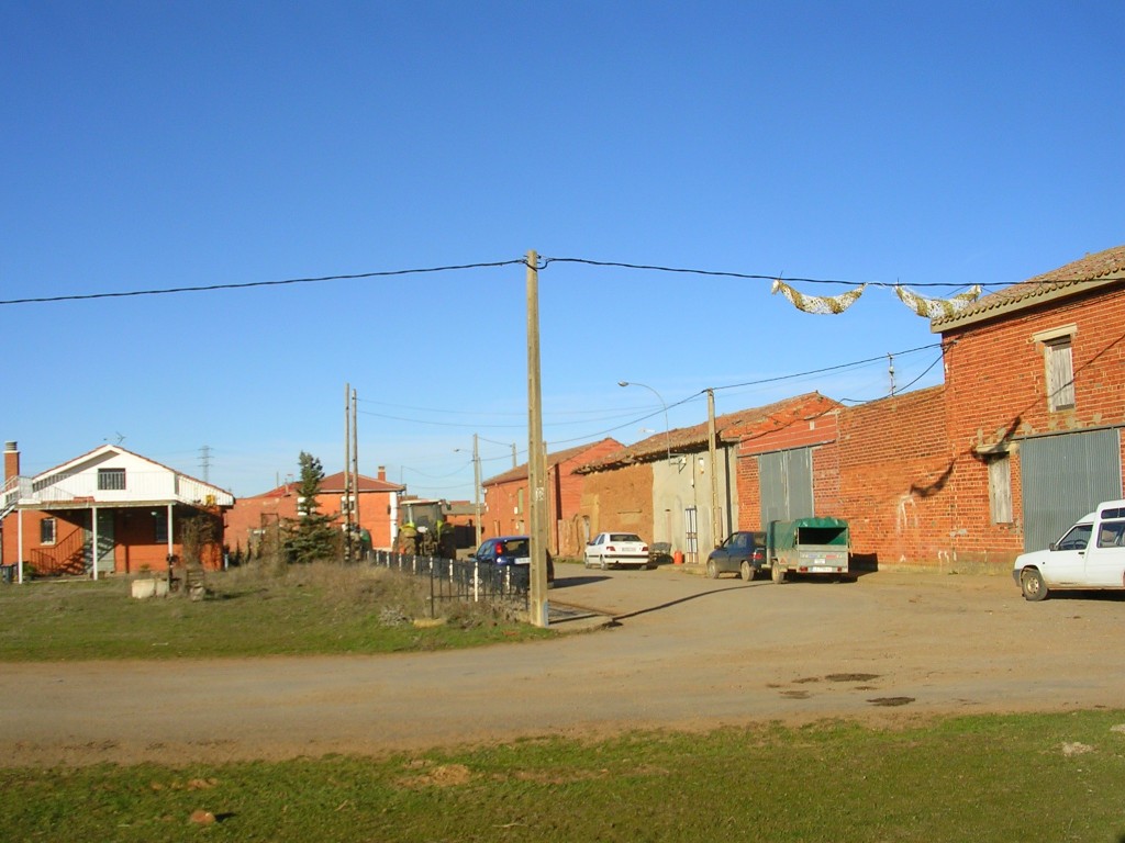 Foto: CALLE PRINCIPAL - Santa Cristina Del Paramo (León), España