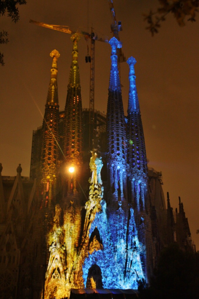 Foto: Iluminación de la Sagrada Familia - Barcelona (Cataluña), España