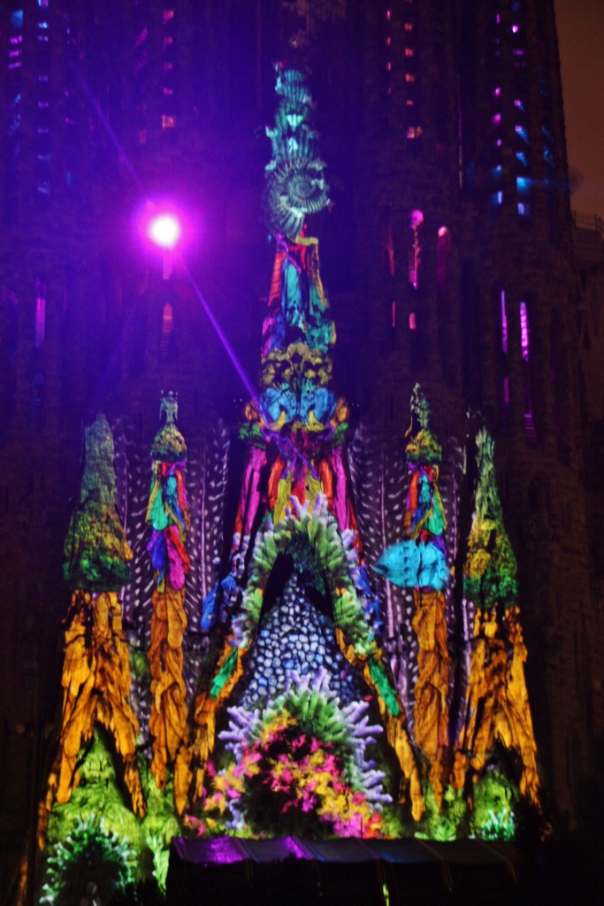 Foto: Iluminación de la Sagrada Familia - Barcelona (Cataluña), España