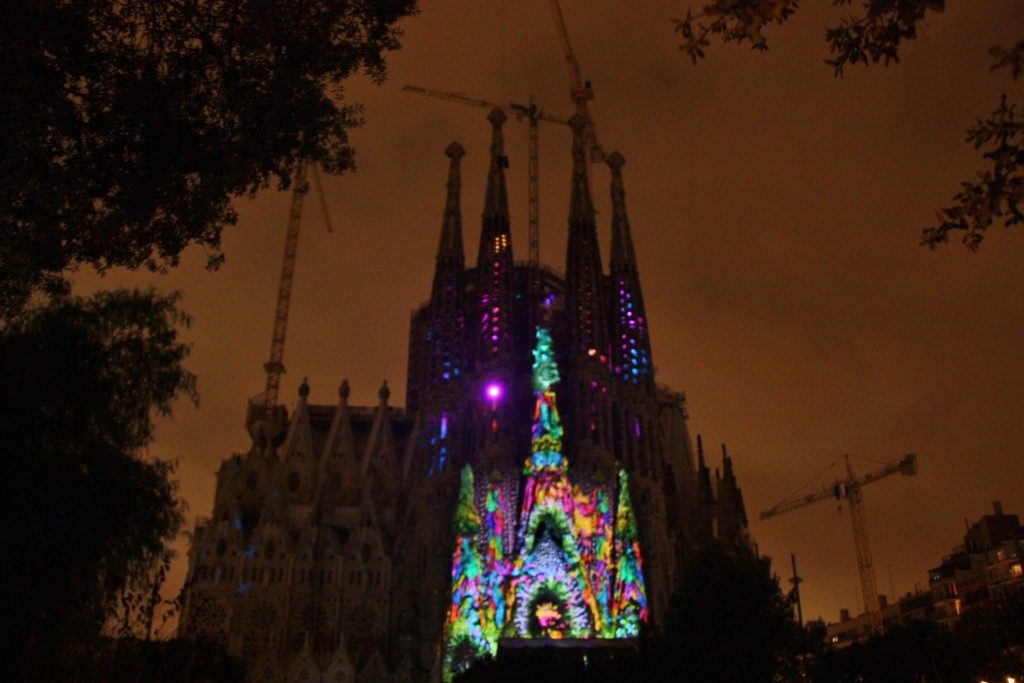 Foto: Iluminación de la Sagrada Familia - Barcelona (Cataluña), España