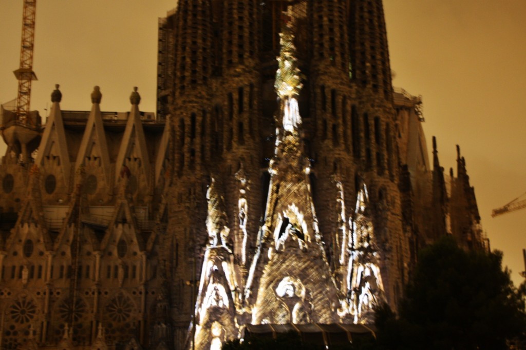 Foto: Iluminación de la Sagrada Familia - Barcelona (Cataluña), España