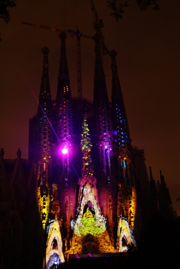 Foto: Iluminación de la Sagrada Familia - Barcelona (Cataluña), España