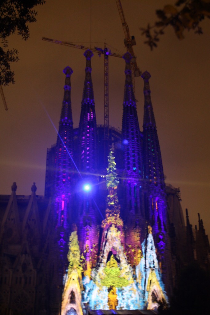 Foto: Iluminación de la Sagrada Familia - Barcelona (Cataluña), España