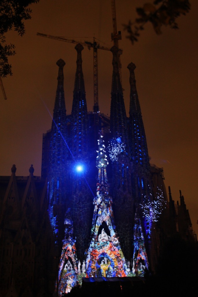 Foto: Iluminación de la Sagrada Familia - Barcelona (Cataluña), España