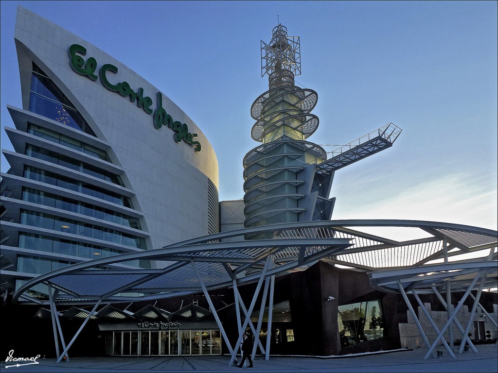 Foto: 121003-07 CORT INGLES VENECIA - Zaragoza (Aragón), España