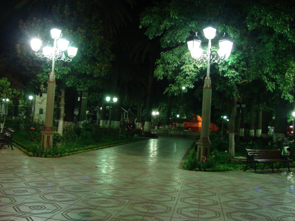 Foto: La Plaza Luis de Fuentes - Tarija, Bolivia