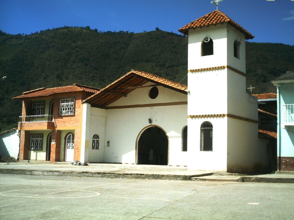 Foto: CAPILLA SAN JOSE - Laguna De Ortices (Santander), Colombia