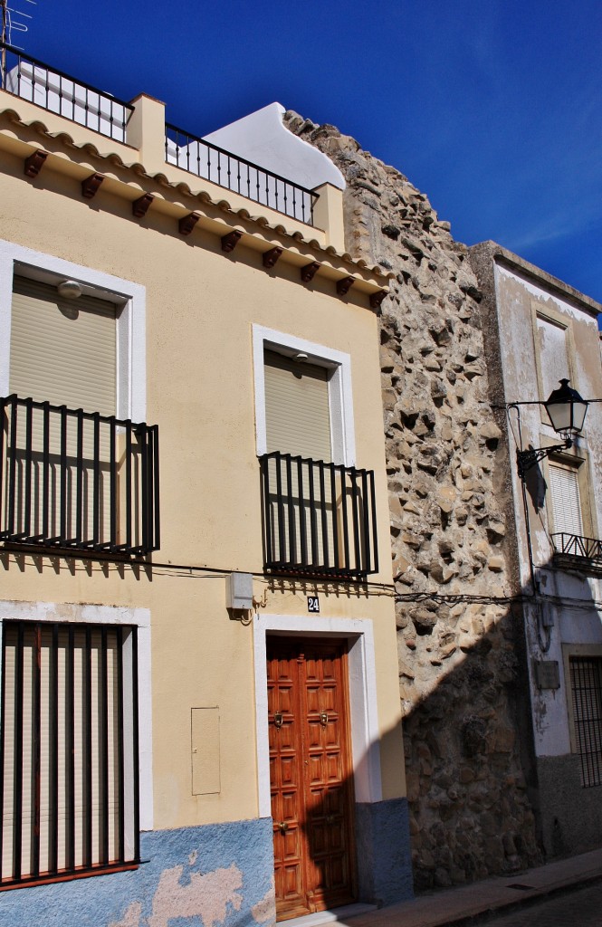 Foto: Restos de la muralla - Sabiote (Jaén), España