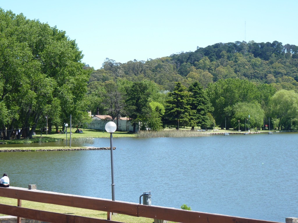 Foto: Parque Independencia, Lago - Tandil (Buenos Aires), Argentina