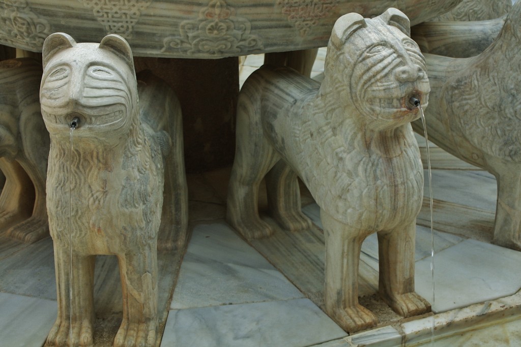 Foto: La Alhambra: patio de los Leones - Granada (Andalucía), España