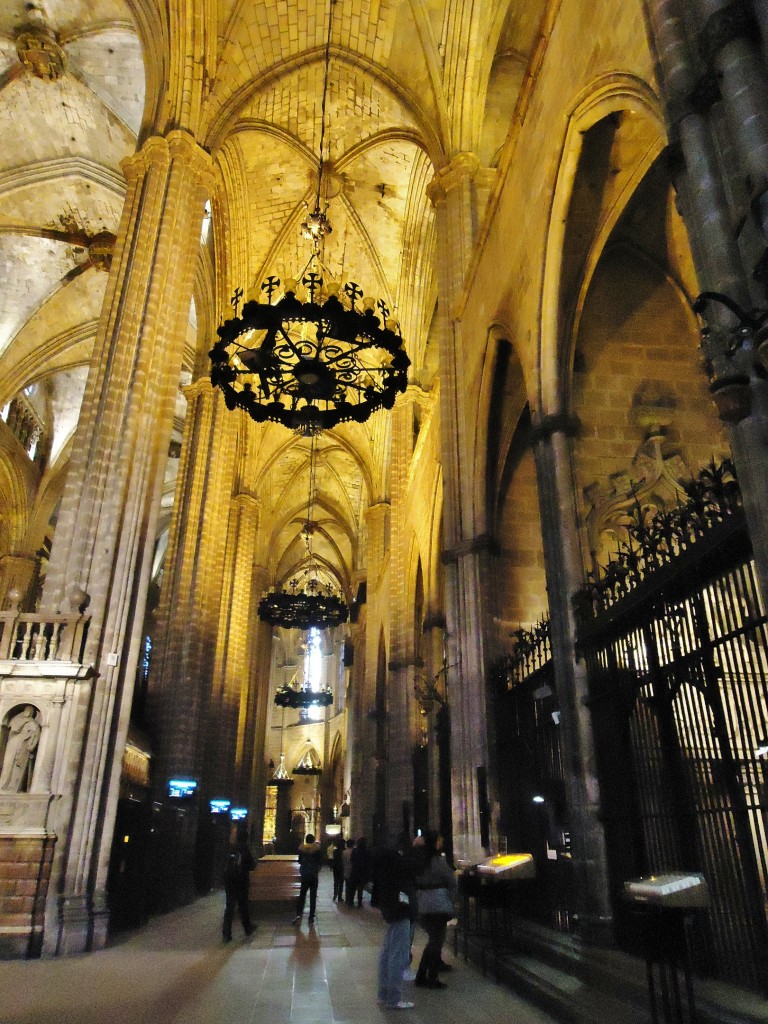 Foto: Interior de la catedral - Barcelona (Cataluña), España