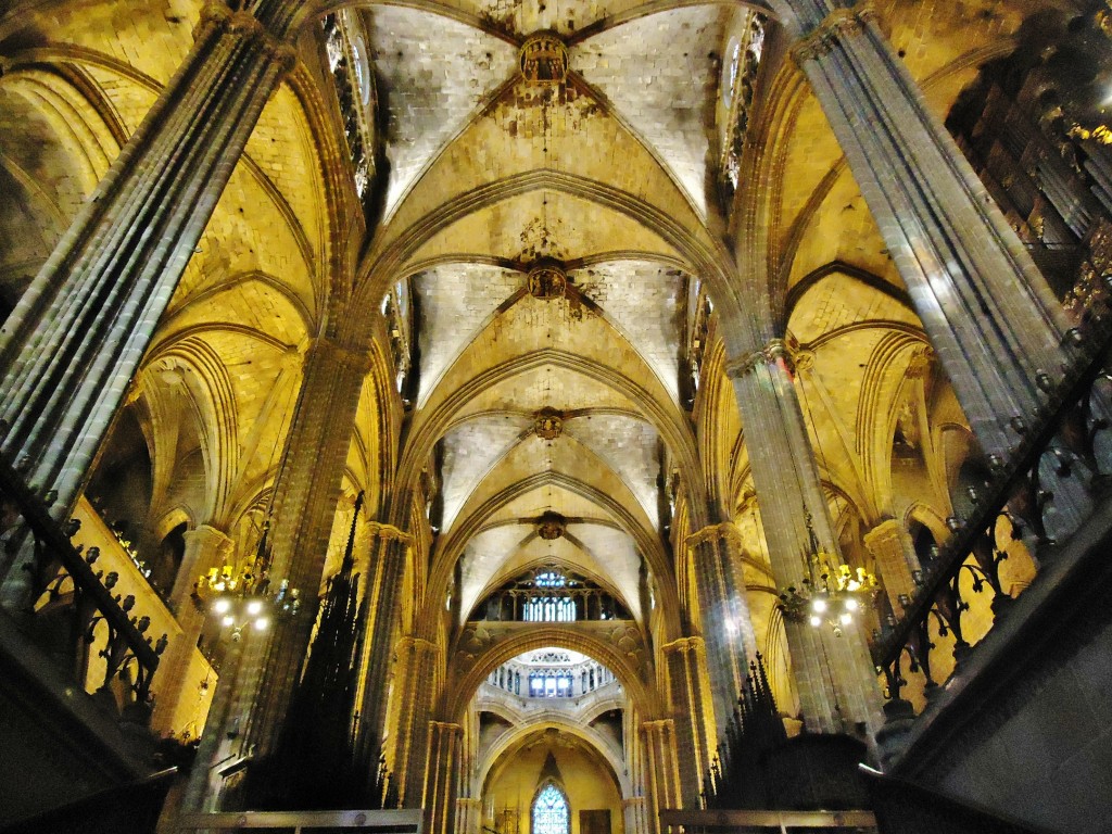 Foto: Interior de la catedral - Barcelona (Cataluña), España