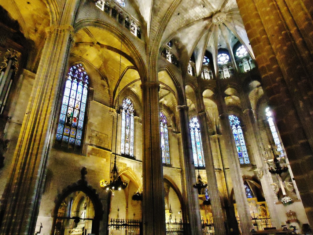 Foto: Interior de la catedral - Barcelona (Cataluña), España