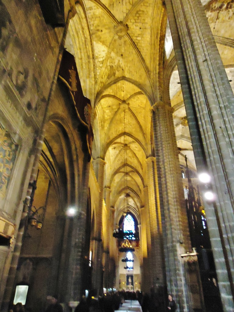 Foto: Interior de la catedral - Barcelona (Cataluña), España