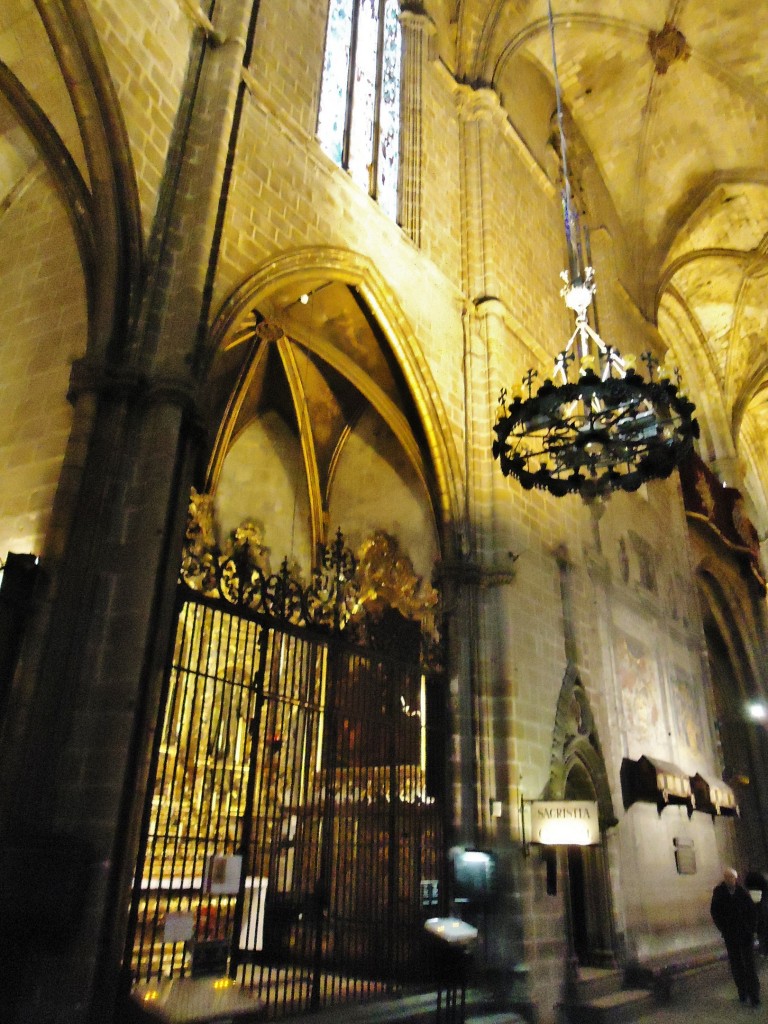 Foto: Interior de la catedral - Barcelona (Cataluña), España