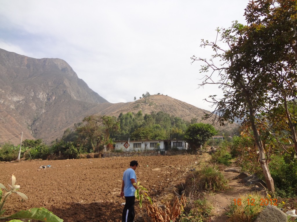 Foto: Subiendo a casa - Samne (La Libertad), Perú