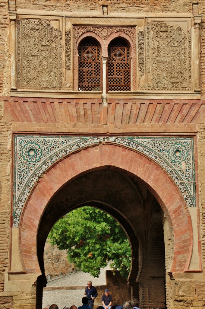 Foto: La Alhambra: puerta del Vino - Granada (Andalucía), España