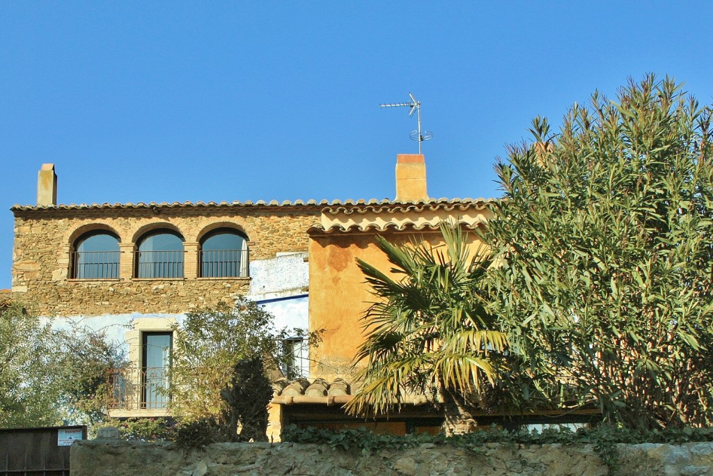 Foto: Vista del pueblo - Regencós (Girona), España