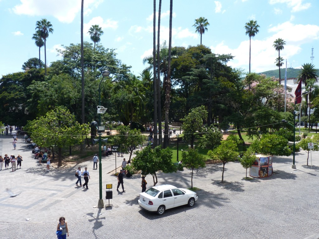 Foto: Plaza 9 de Julio - Salta, Argentina