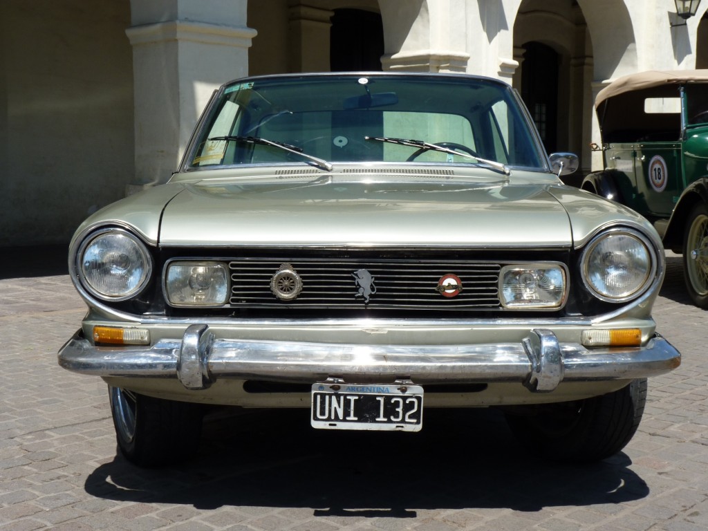 Foto: Exposición de autos antiguos - Salta, Argentina