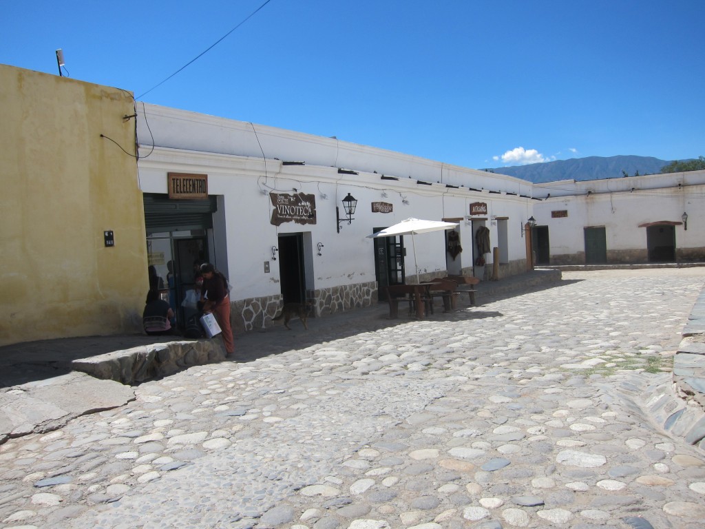 Foto: Calles de Cachi - Cachi (Salta), Argentina