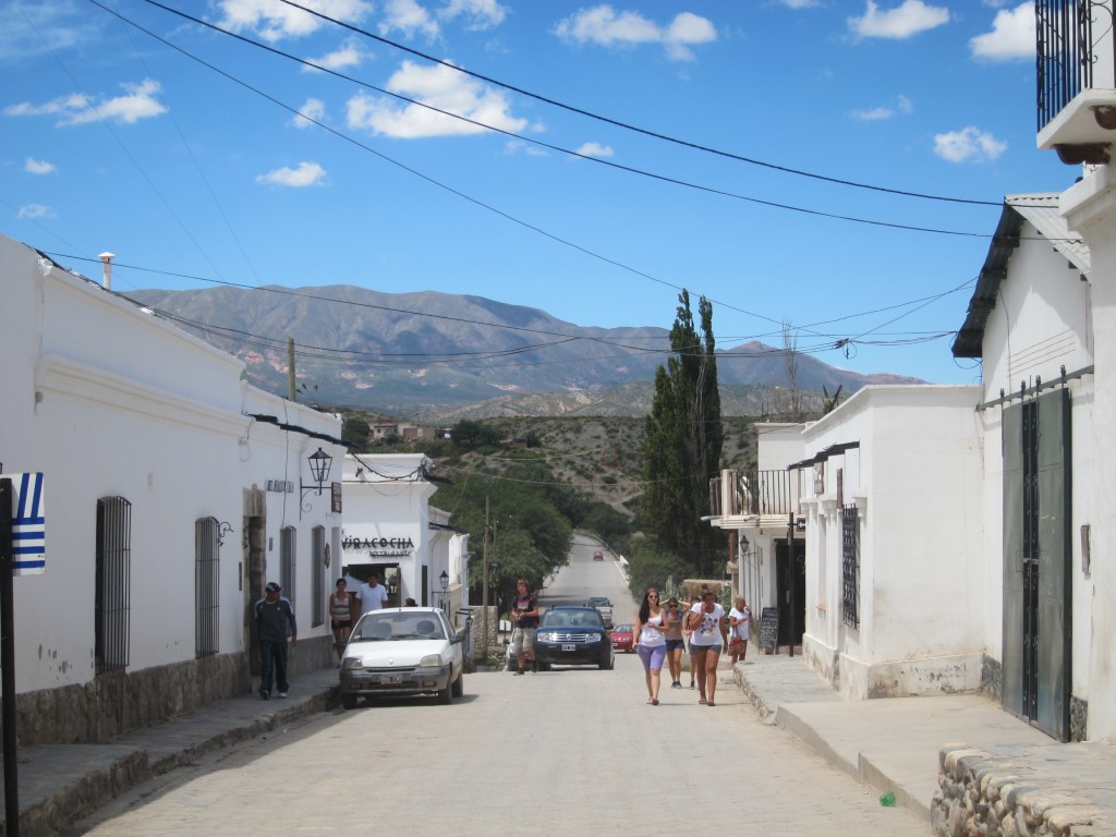 Foto: Calles de Cachi - Cachi (Salta), Argentina