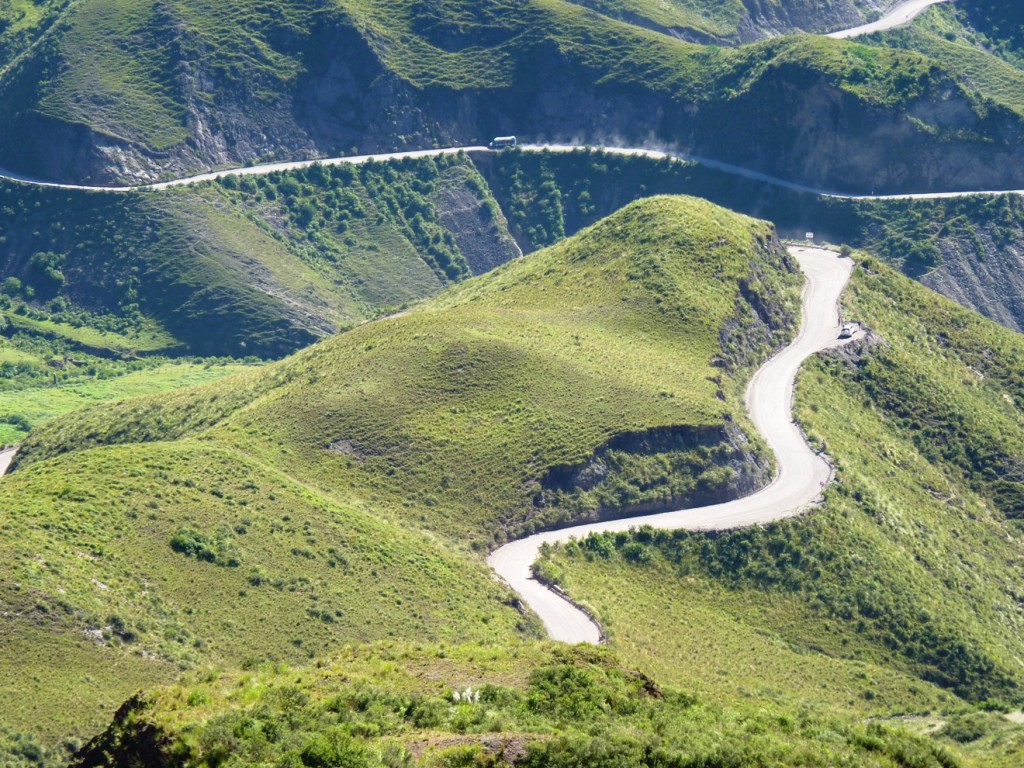 Foto: Cuesta del Obispo. - Cachi (Salta), Argentina