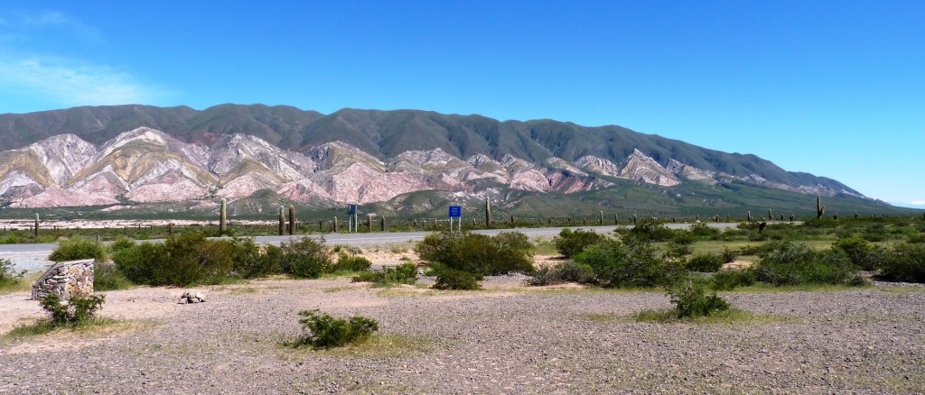 Foto: Parque Nacional Los Cardones. - Cachi (Salta), Argentina