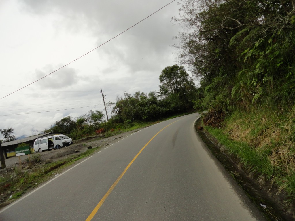 Foto: Carretera - Chaco (Santa Rosa) (Napo), Ecuador