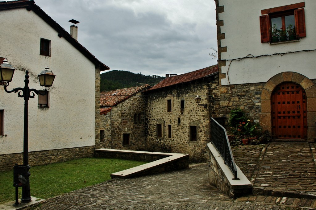 Foto: Vista del pueblo - Roncal (Navarra), España