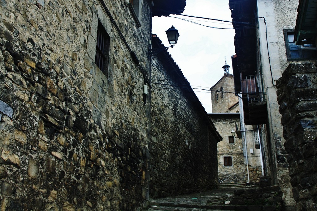 Foto: Vista del pueblo - Roncal (Navarra), España