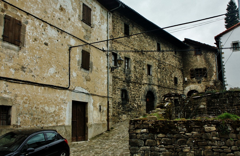 Foto: Vista del pueblo - Roncal (Navarra), España