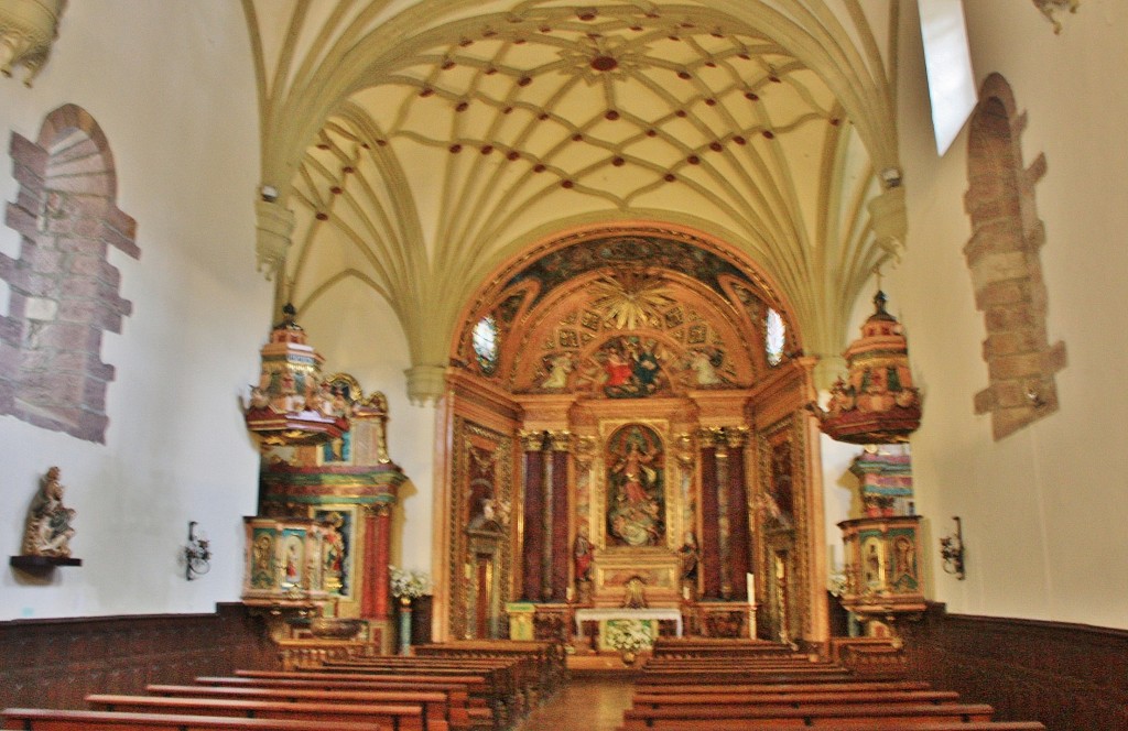 Foto: Iglesia de la Asunción - Etxalar (Navarra), España