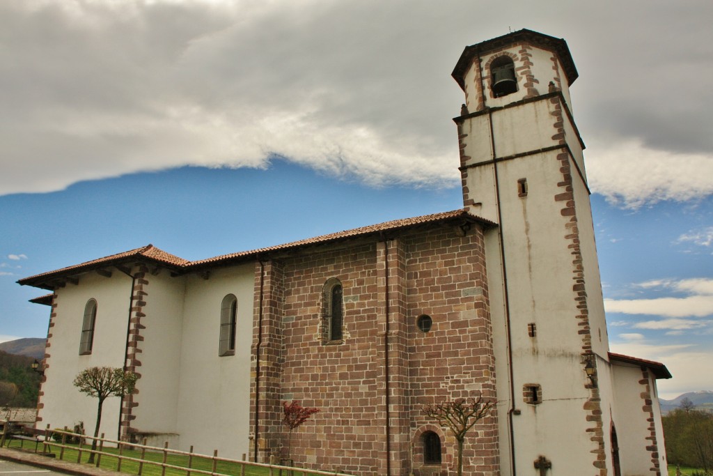 Foto: Iglesia - Maya (Navarra), España